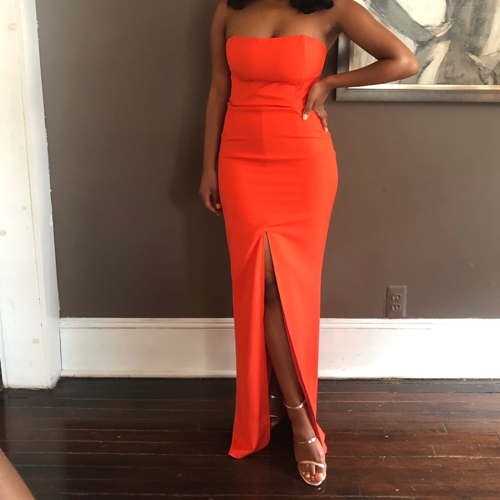 🚫SOLD🚫🎉HP🎉Stunning Front Split Gown - Picture 3 of 4